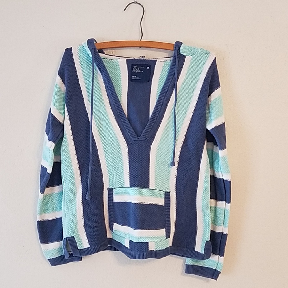 American Eagle hooded v-neck lightweight sweater